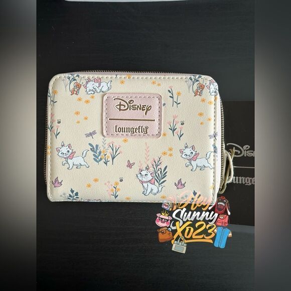 Loungefly Disney The Aristocats Marie & Flowers Zip Wallet